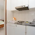 Slatine 13298a Apartamento