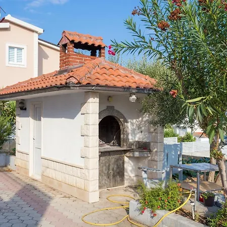 Slatine 13298a * Trogir