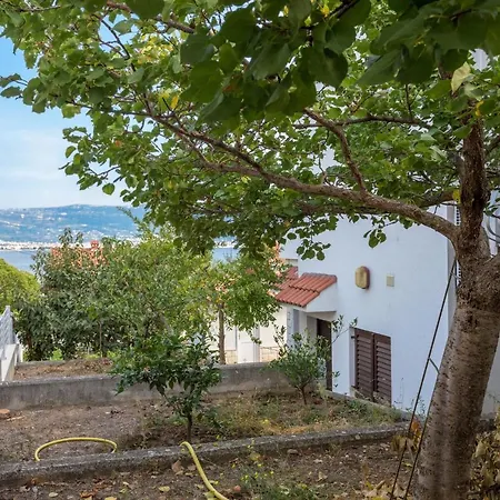 Slatine 13298a Apartamento