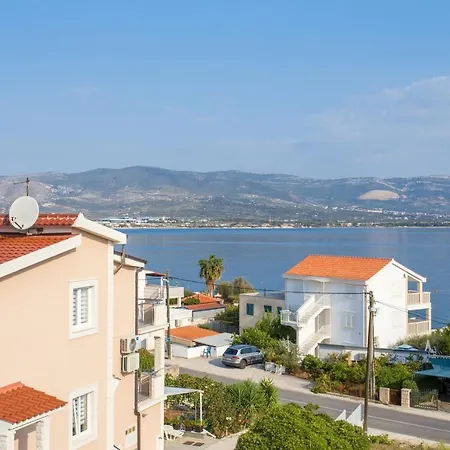 Slatine 13298a Trogir