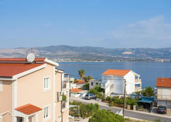 Slatine 13298a Trogir