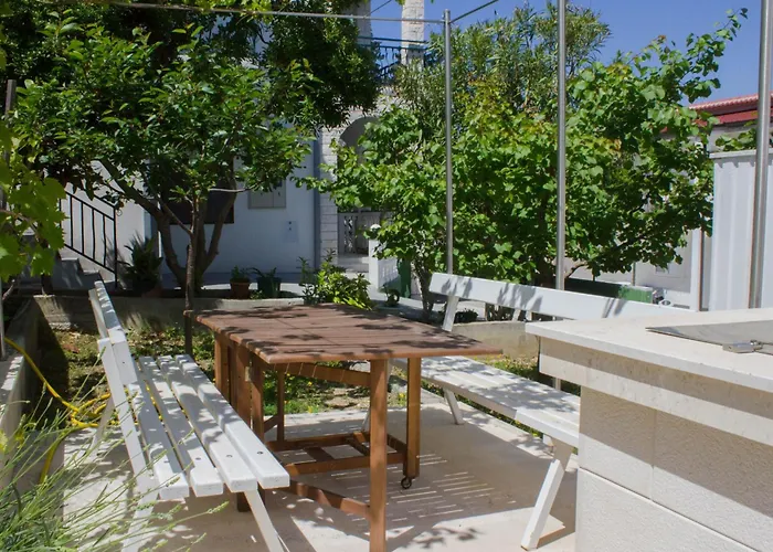 Slatine 13298a Trogir